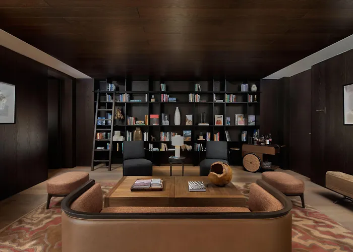 克莱恩蒙塔纳六善酒店 酒店 克莱恩 蒙塔纳