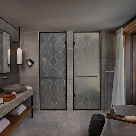 Six Senses 5*