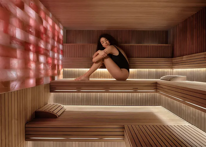 Six Senses מלון 5*